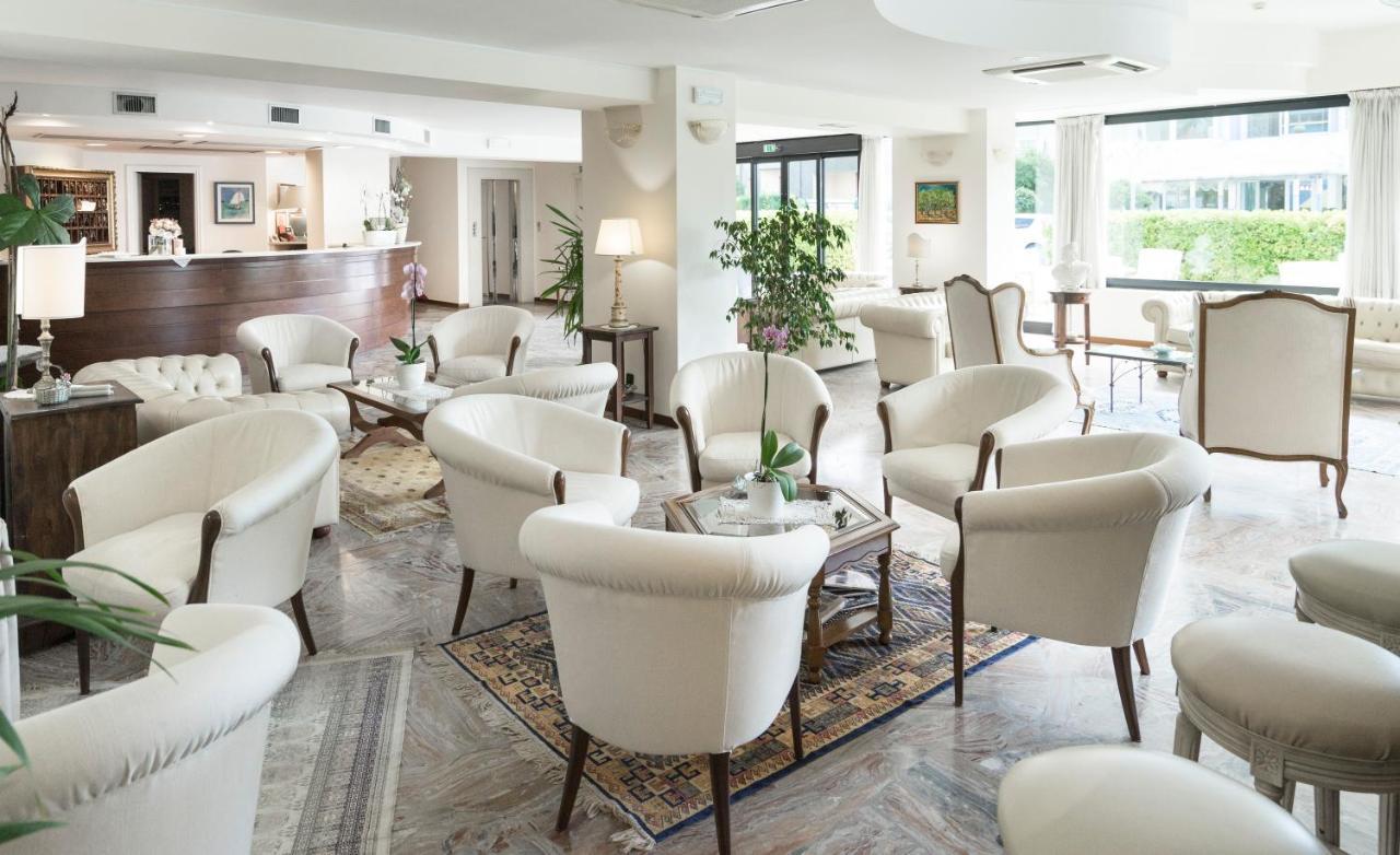 Hotel Apollo Riccione Eksteriør bilde
